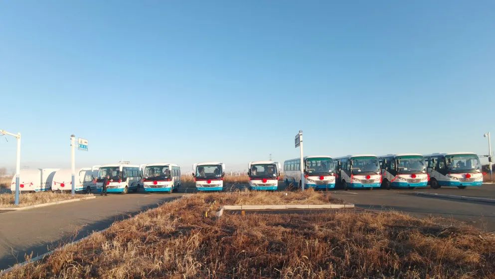 交车！立博考试车批量交付吉林省白城市公安局交管部门