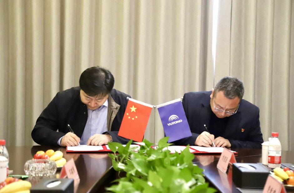 携手共进｜立博专用车与威高血技签署战略合作协议