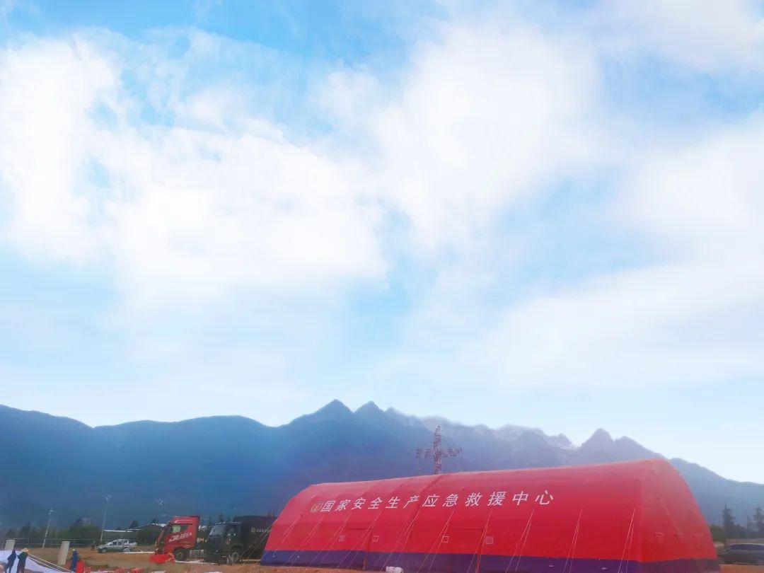 “应急使命·2023”丽江站启动，立博专用车先行护航！