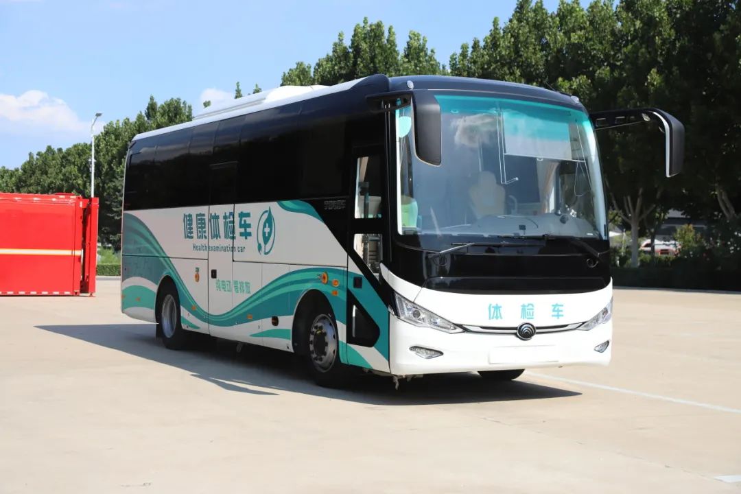 立博9米纯电体检车|构建全场景移动体检解决方案
