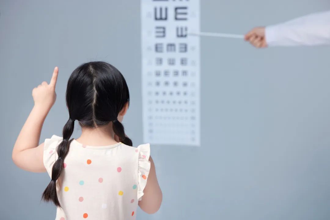 关注普遍的眼健康，立博眼科体检车守护“睛”彩世界