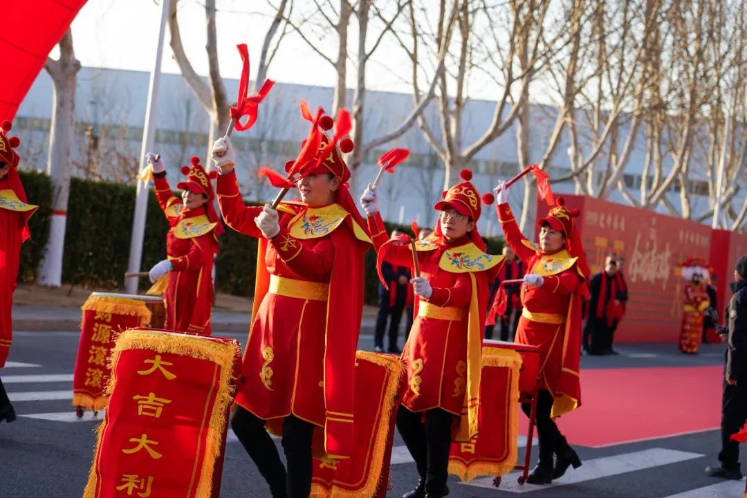 醒狮腾跃启新章 | 立博专用车2025年开工盛典燃情开启！